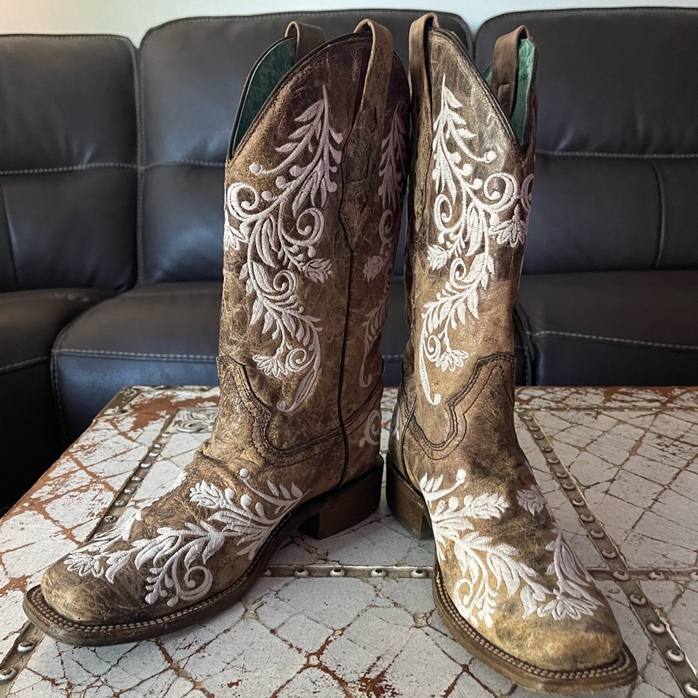 Corral A4063 Square Toe Boot